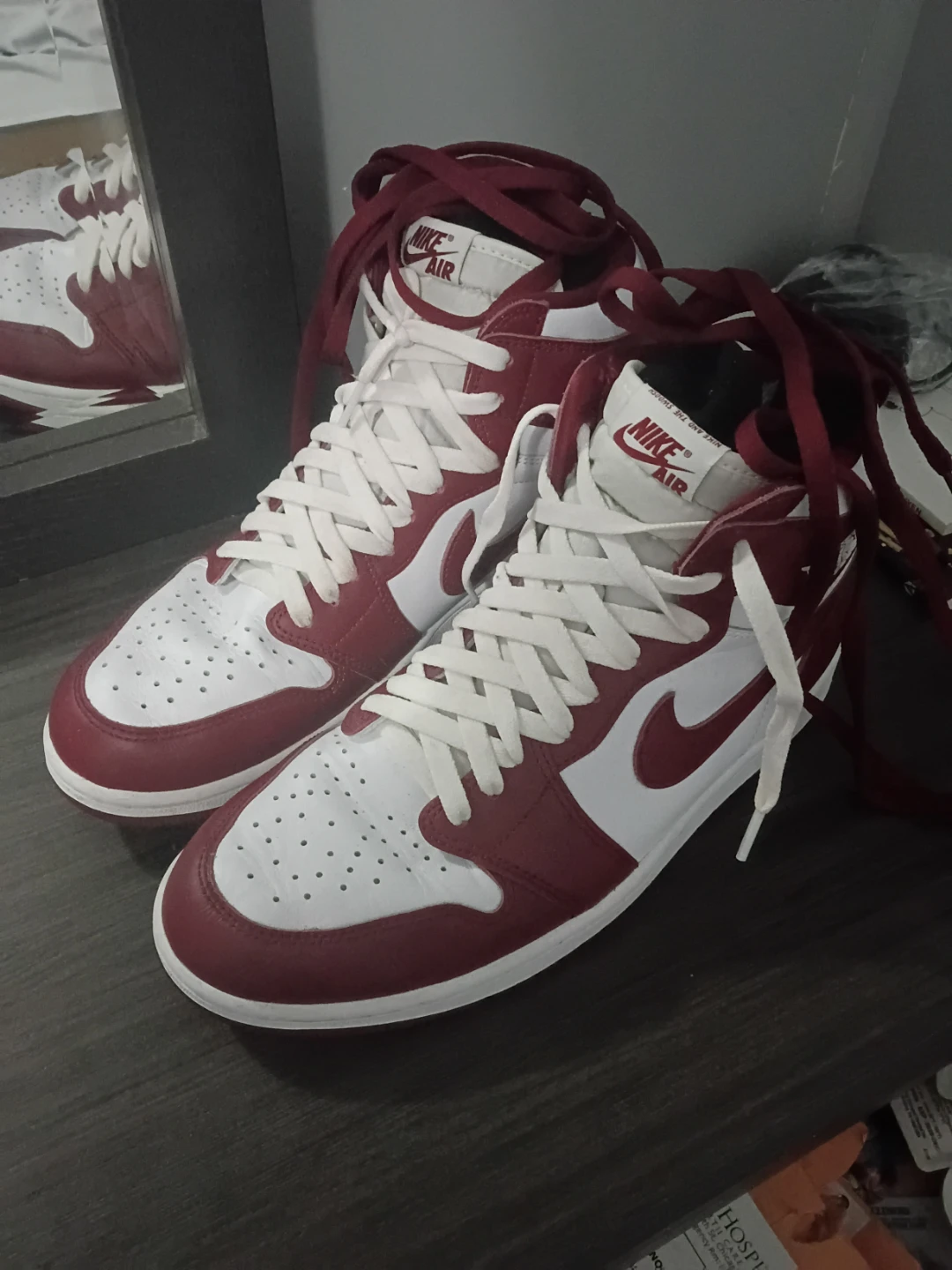 Air Jordan 1 Retro High OG 'Artisanal Red'