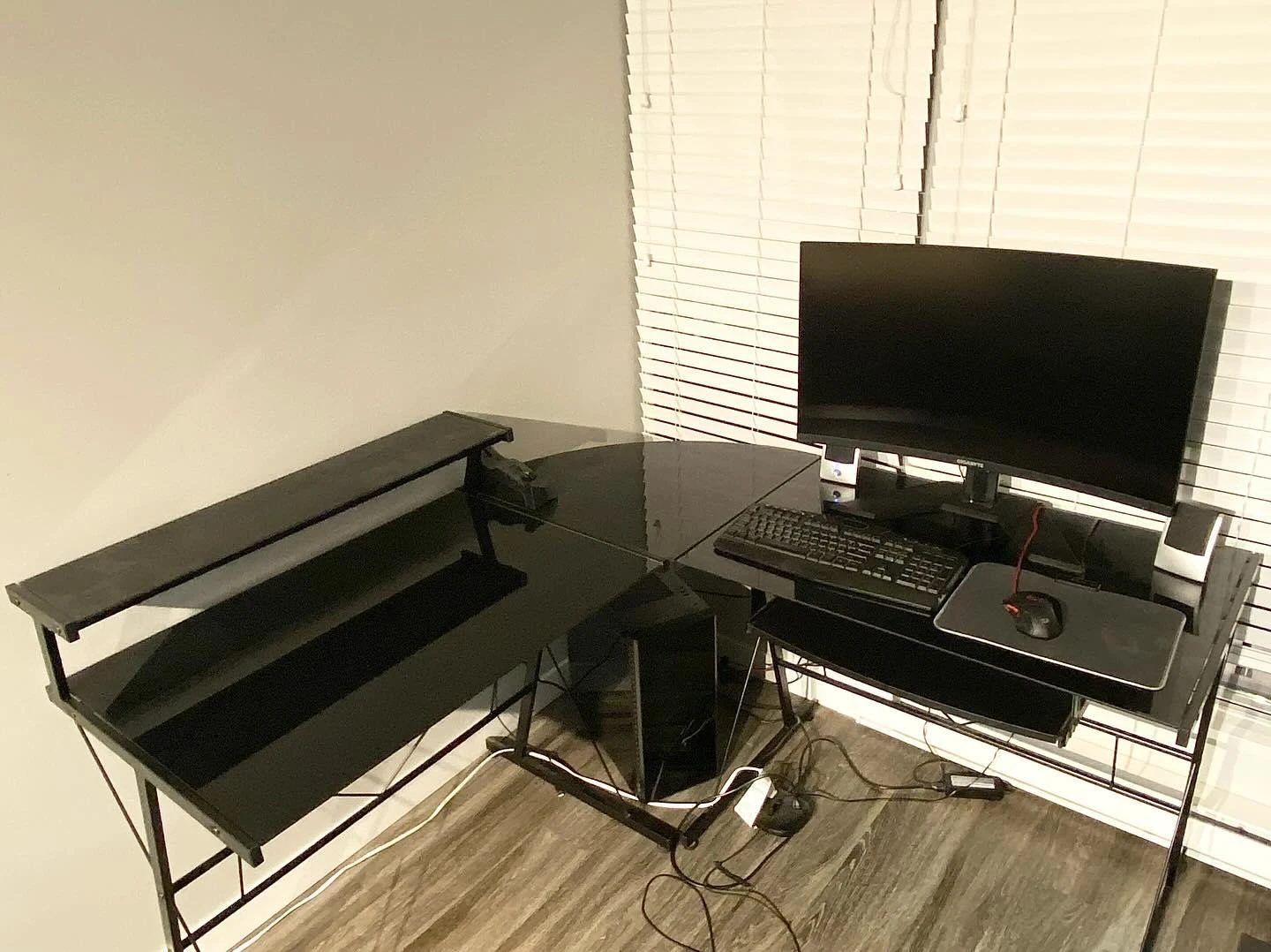 Black L-Shaped Tempered Glass Computer Desk - photo 4