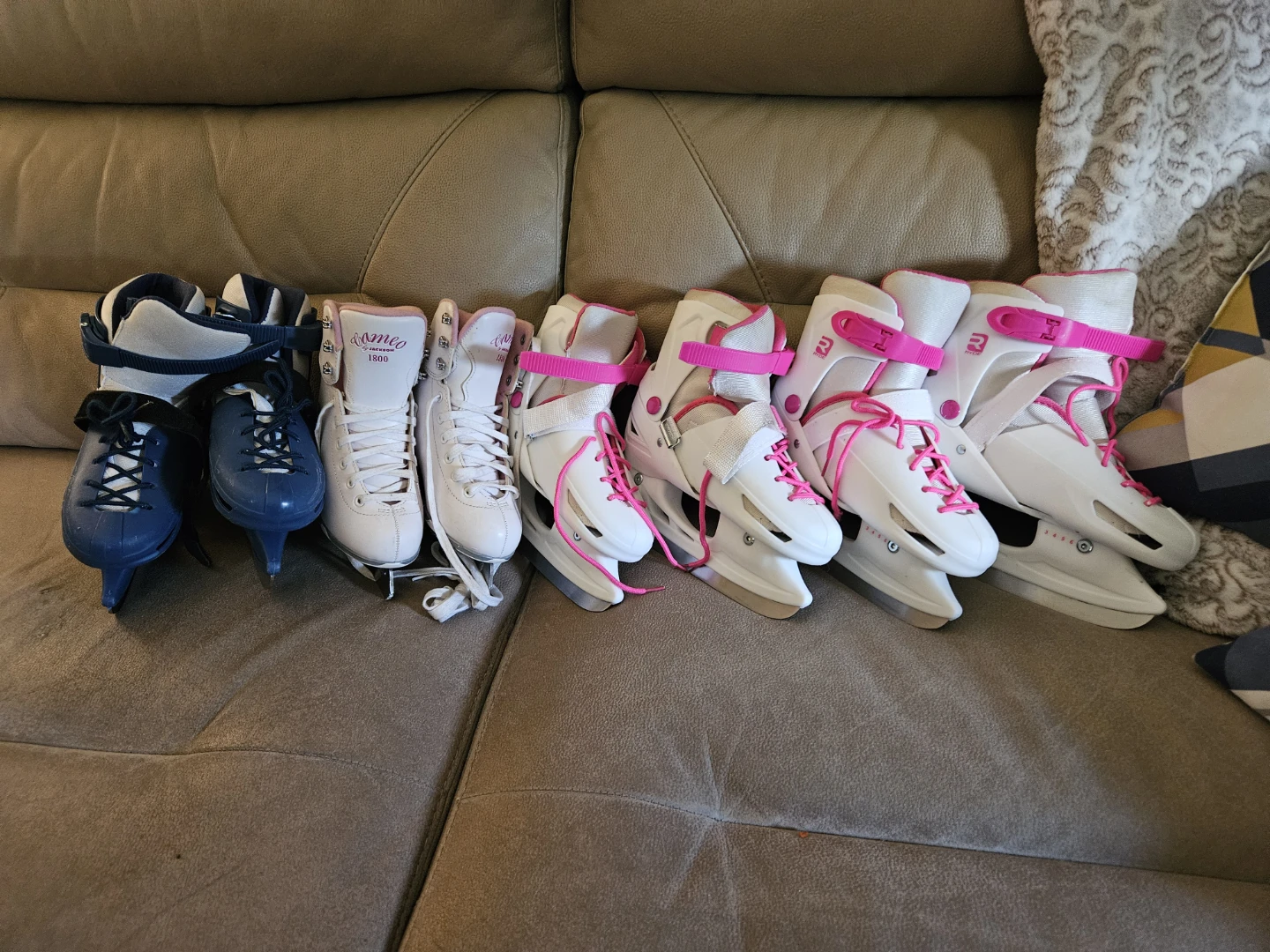 Boy and girls skates size 3 to  6
