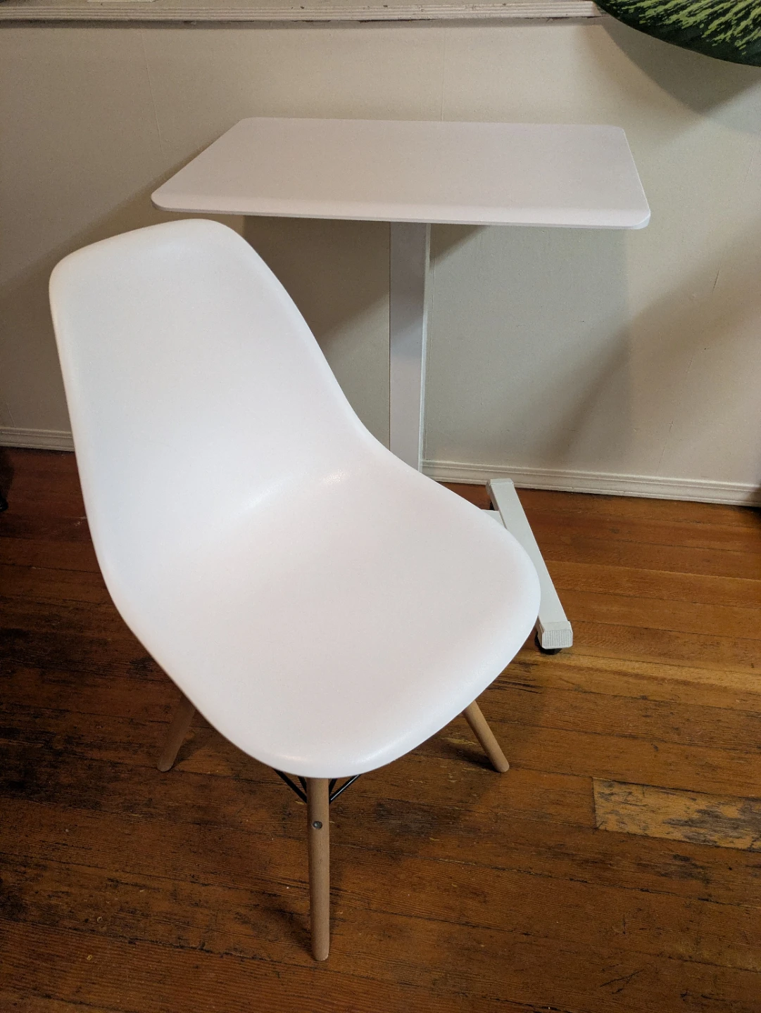 White Adjustable Rolling Desk and Modern Chair - photo 2