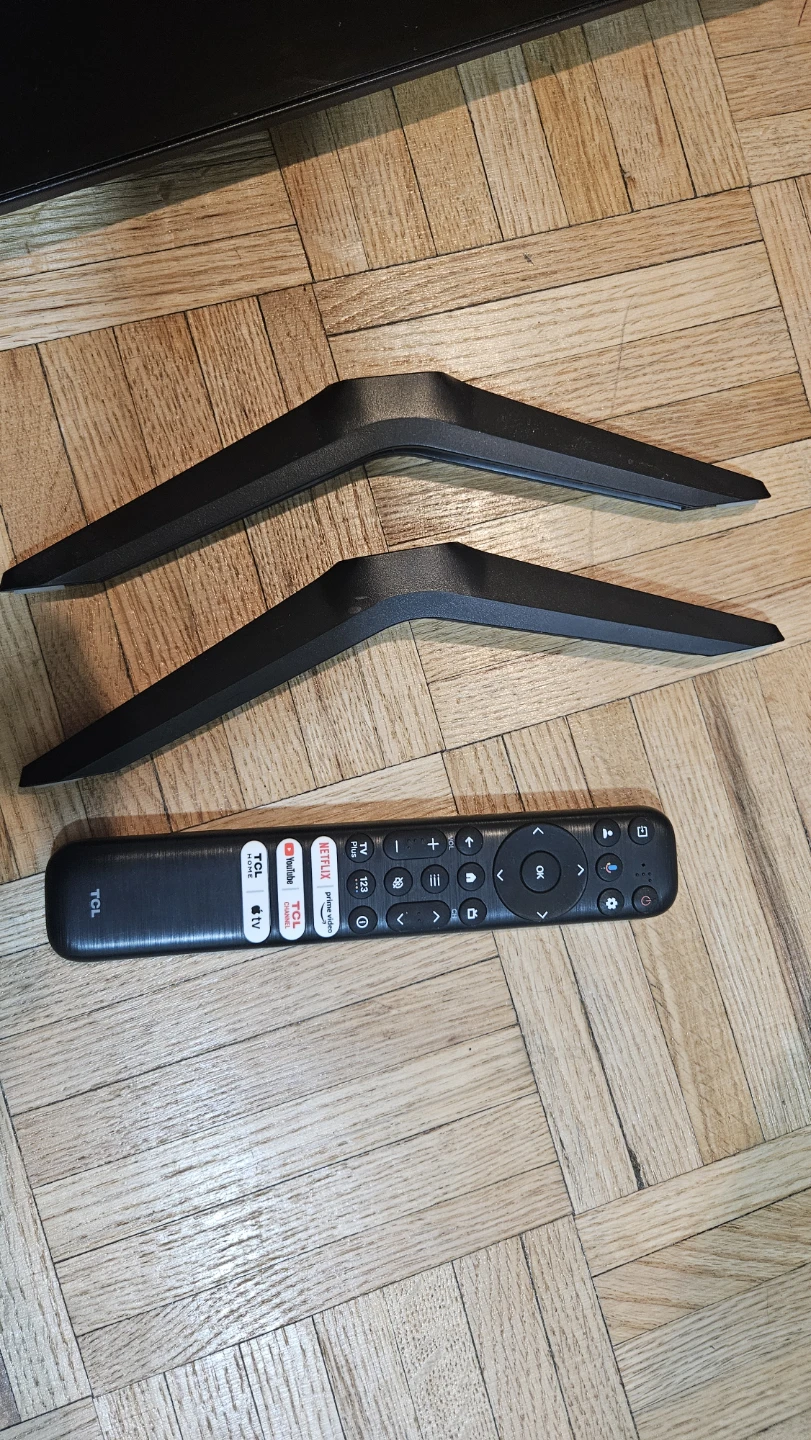 TCL Smart 55" TV for parts or repair - photo 5