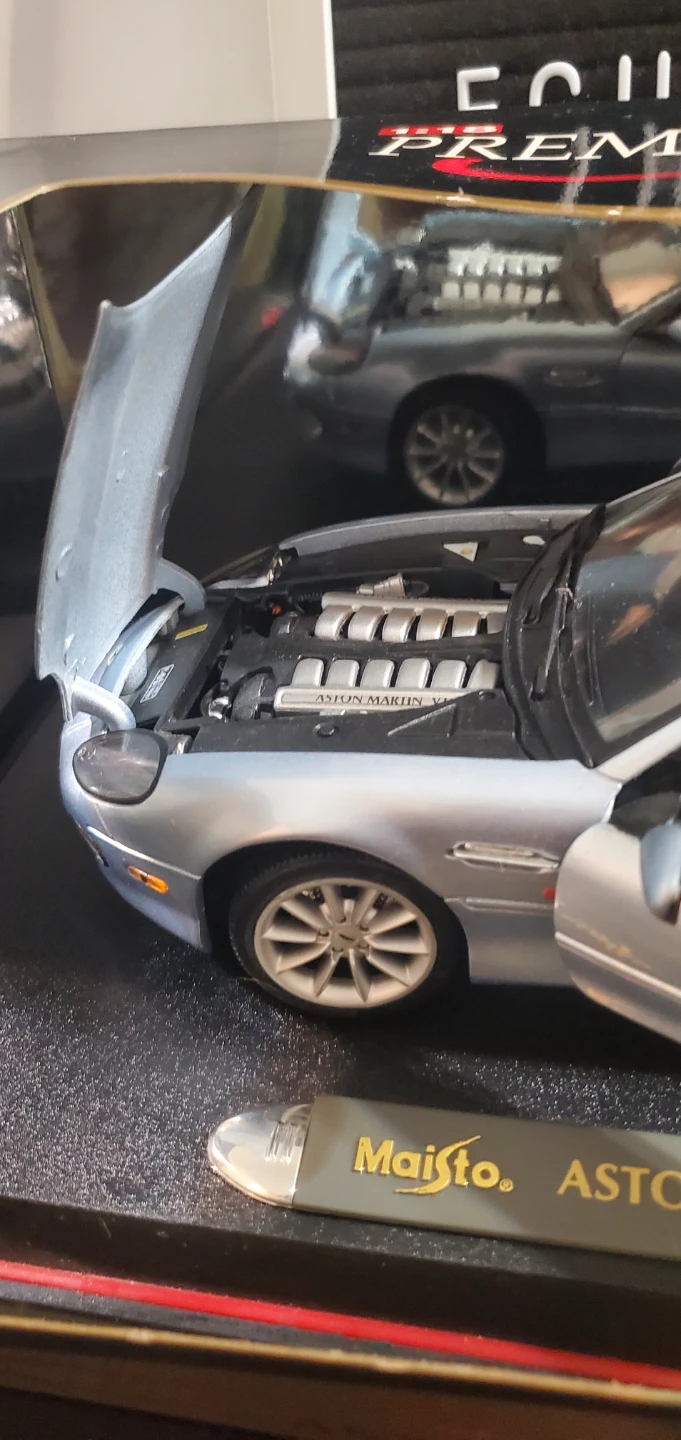 Maisto Aston Martin DB7 Vantage 1:18 - photo 2
