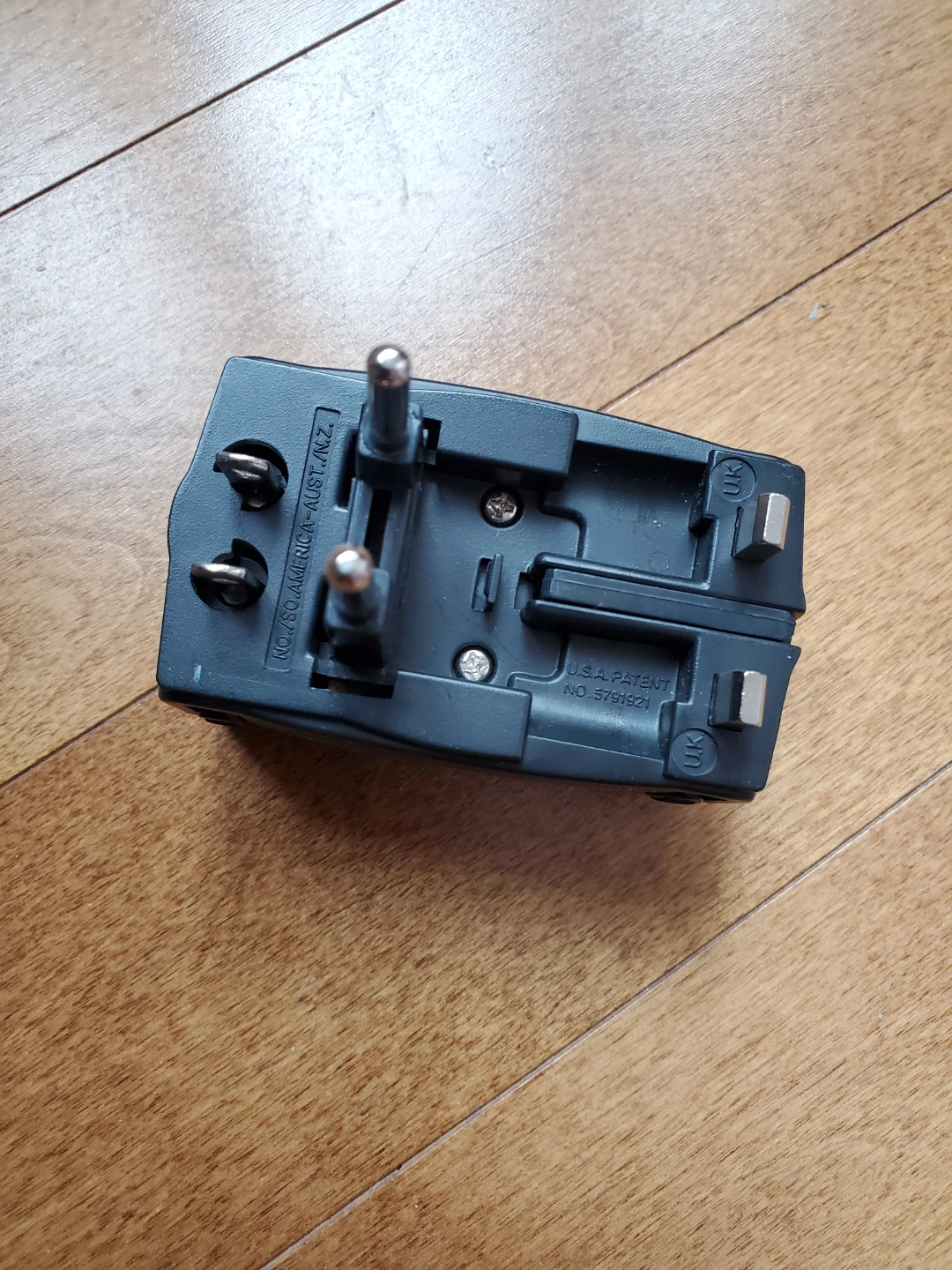 RadioShack Universal Travel Plug Adapter - photo 2