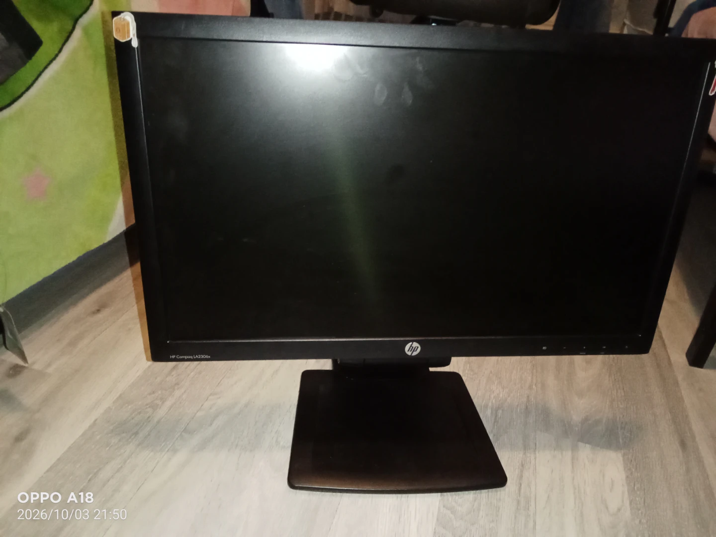 HP Compaq LA2306x 23-inch Monitor - photo 2