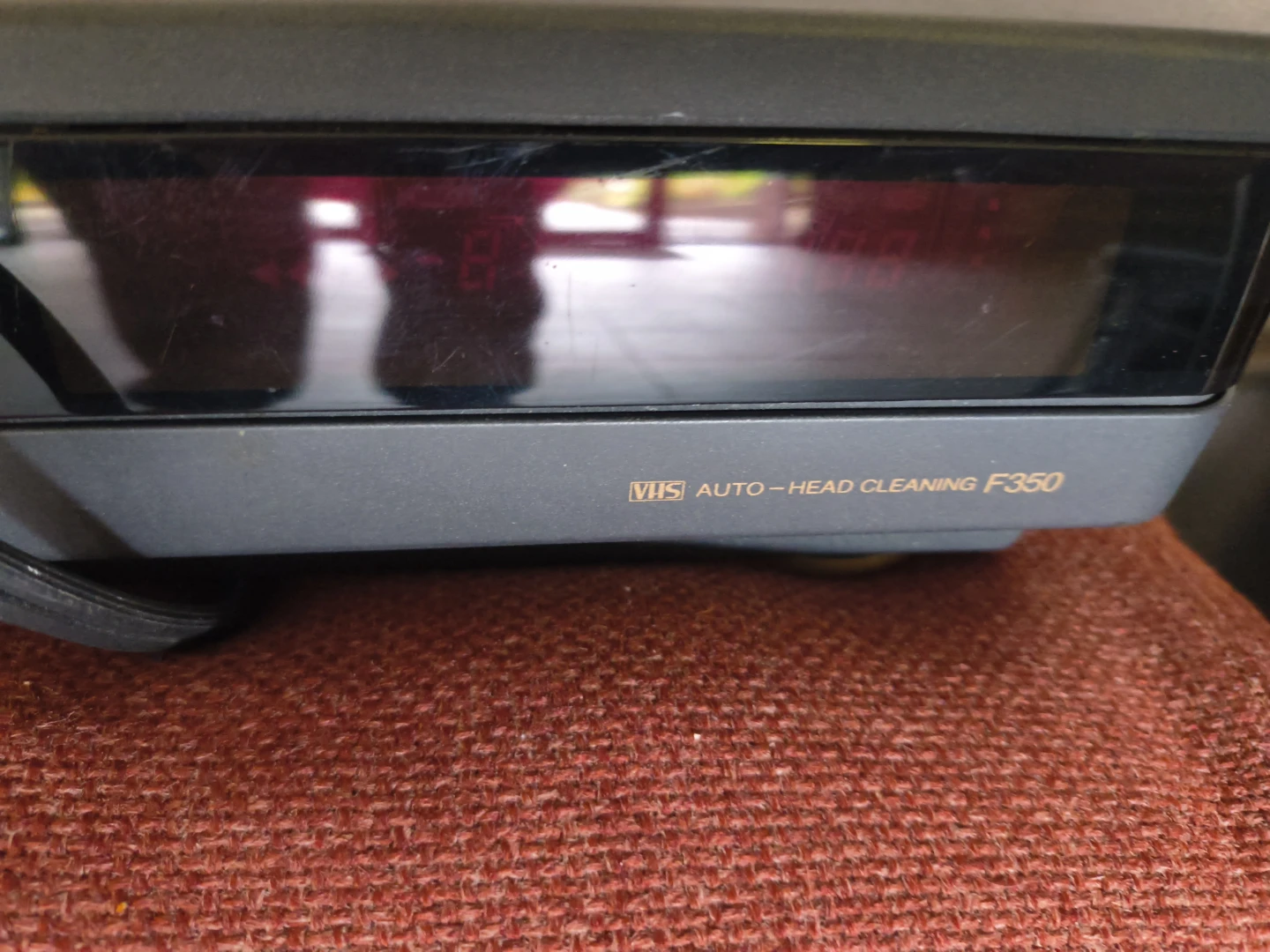 Hitachi VT-F350A VHS Video Deck - photo 3