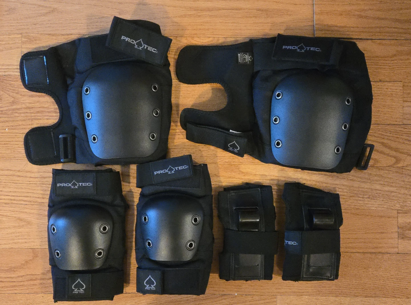 PRO-TEC pads - rollerblading, rollerskating