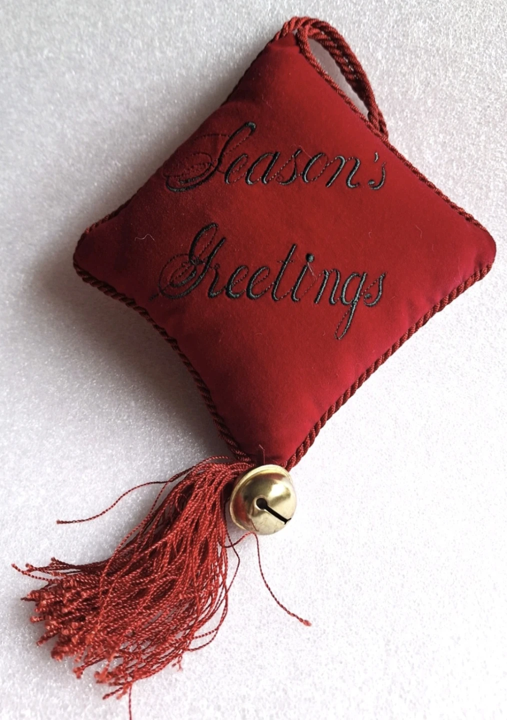 Vtg Small Santa Claus Tree Topper with Season's Greetings Pillow - photo 4