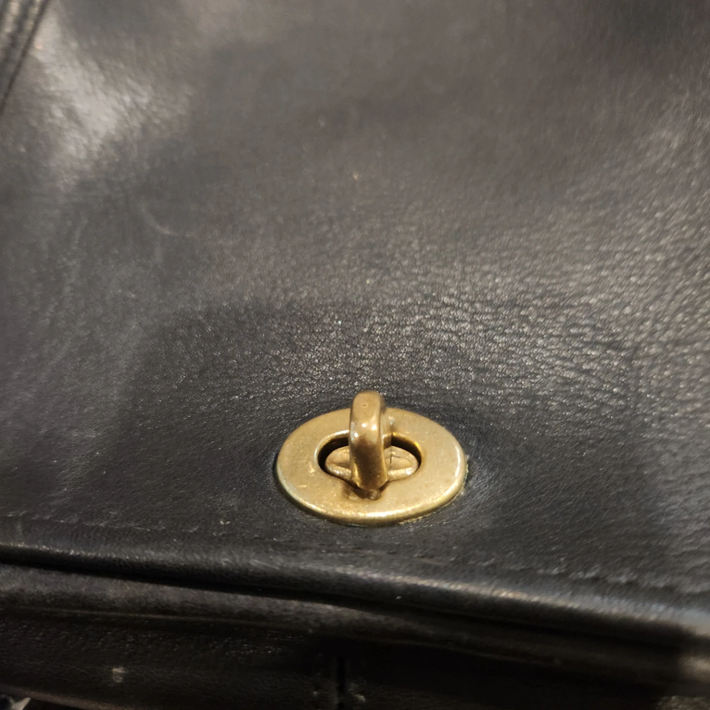 Vintage Coach Black Leather Crossbody Bag - photo 2