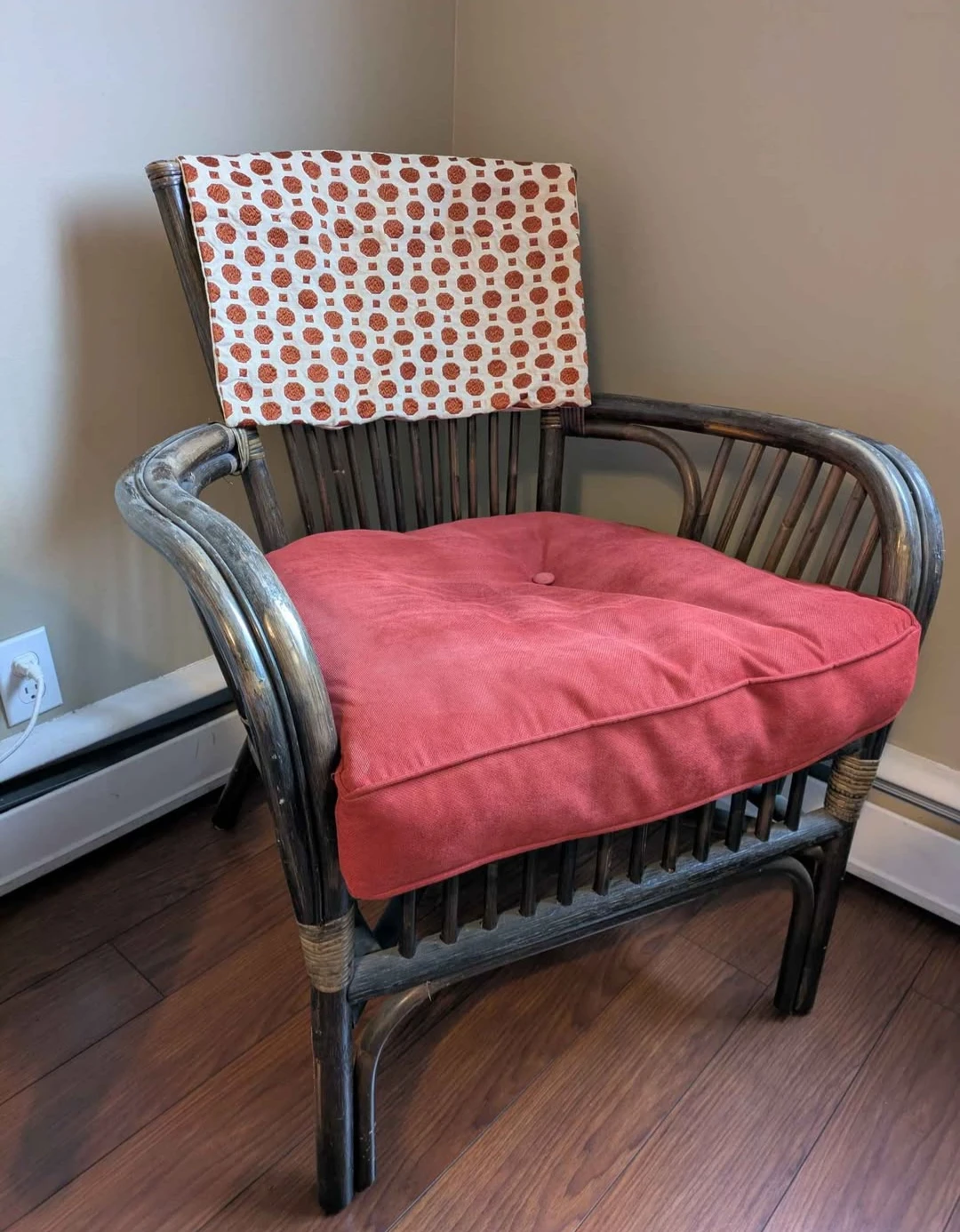 Vintage Rattan Accent Chair with Cushions (X2) - photo 2