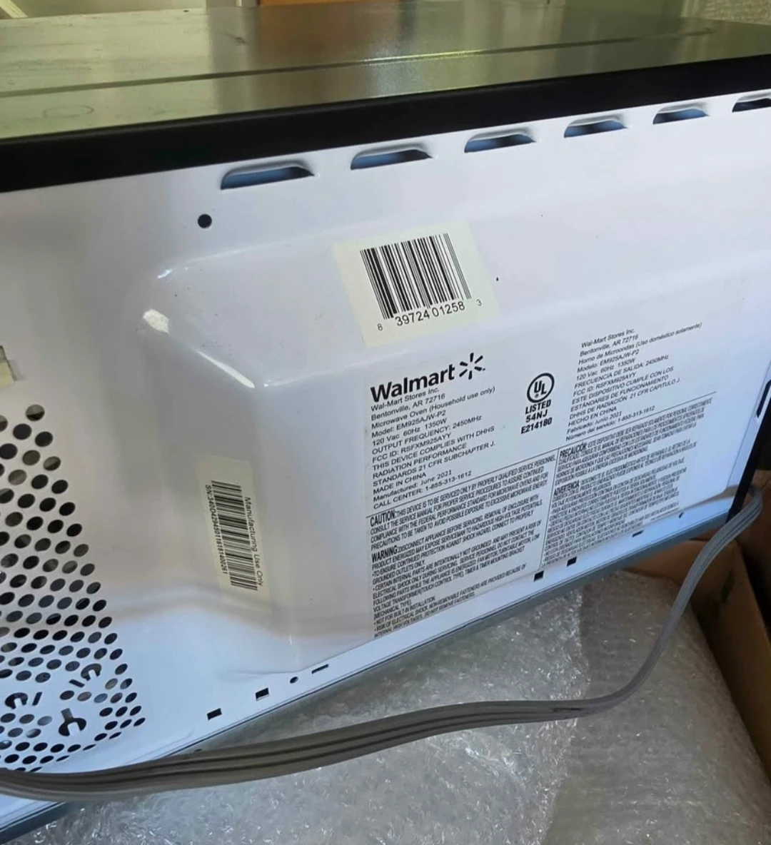 Hamilton Beach 900W Microwave - photo 3