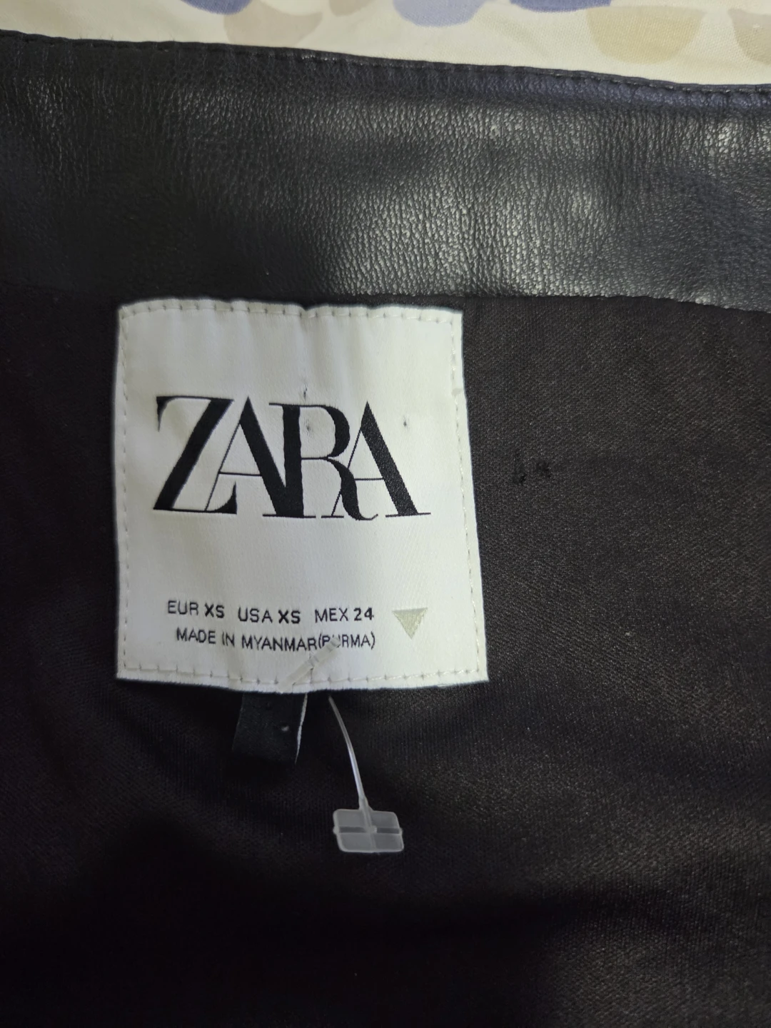 Zara Faux Leather Vest - Black - photo 2