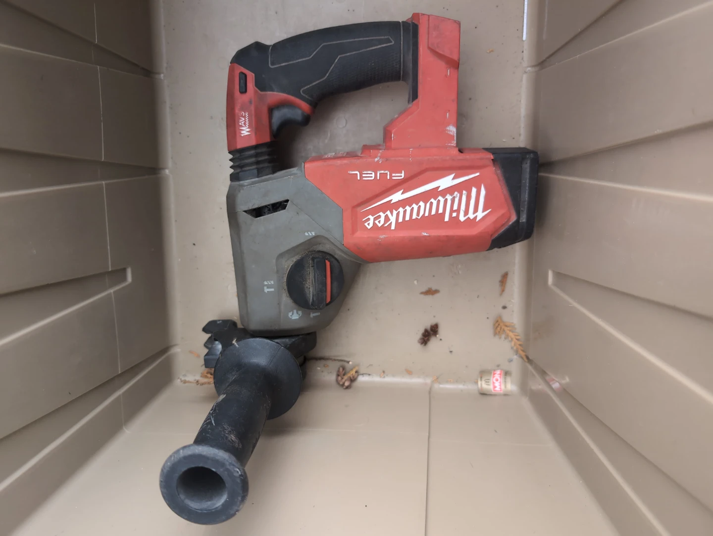 Milwaukee M18 FUEL 1-inch SDS Plus Rotary Hammer - photo 2