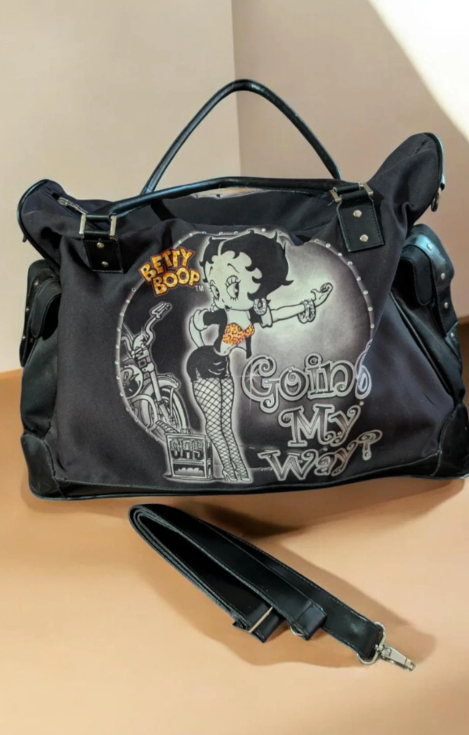 Betty Boop Goin' My Way Tote Bag - photo 2