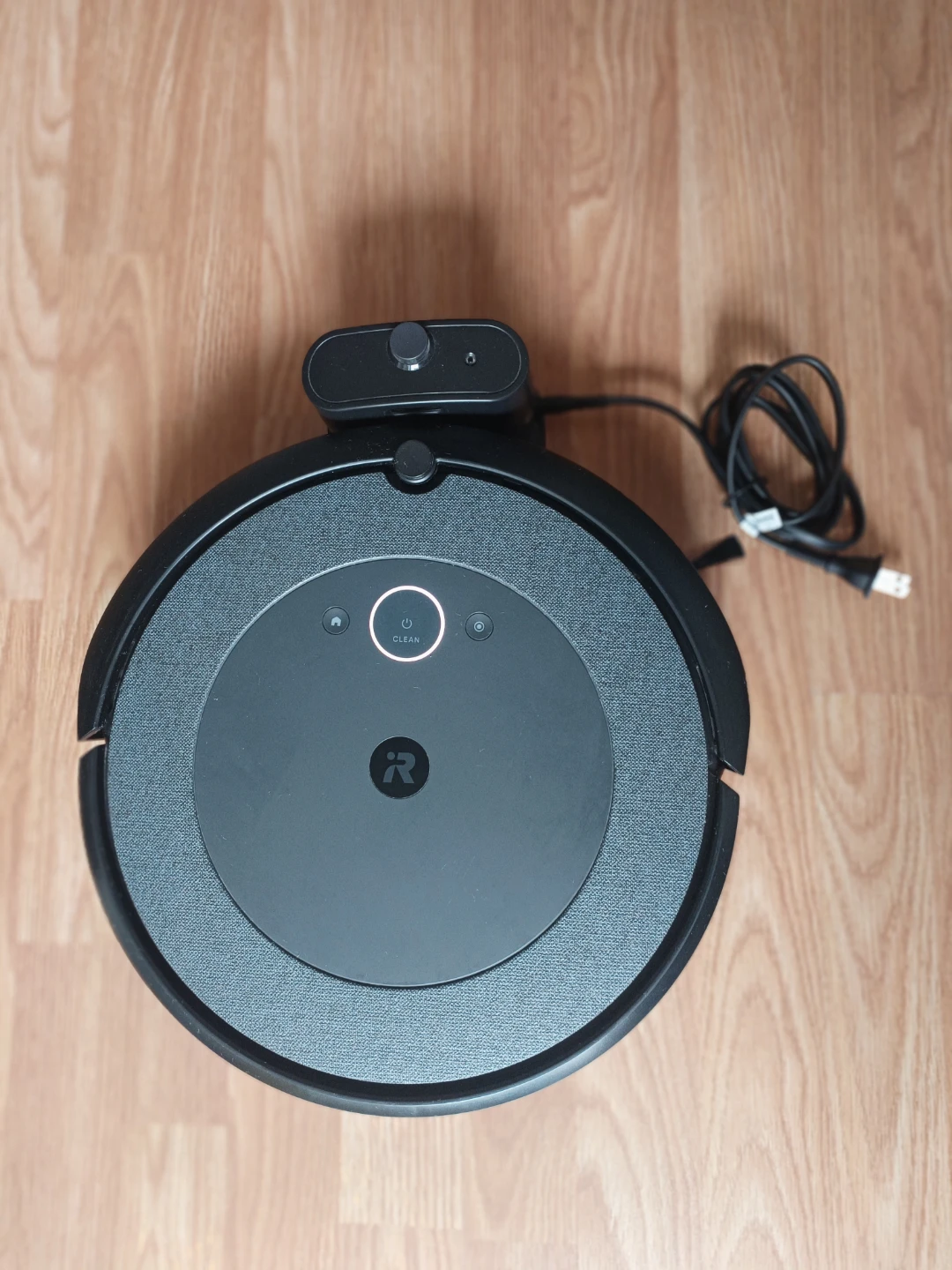 iRobot Roomba i3 Vacuum Cleaner