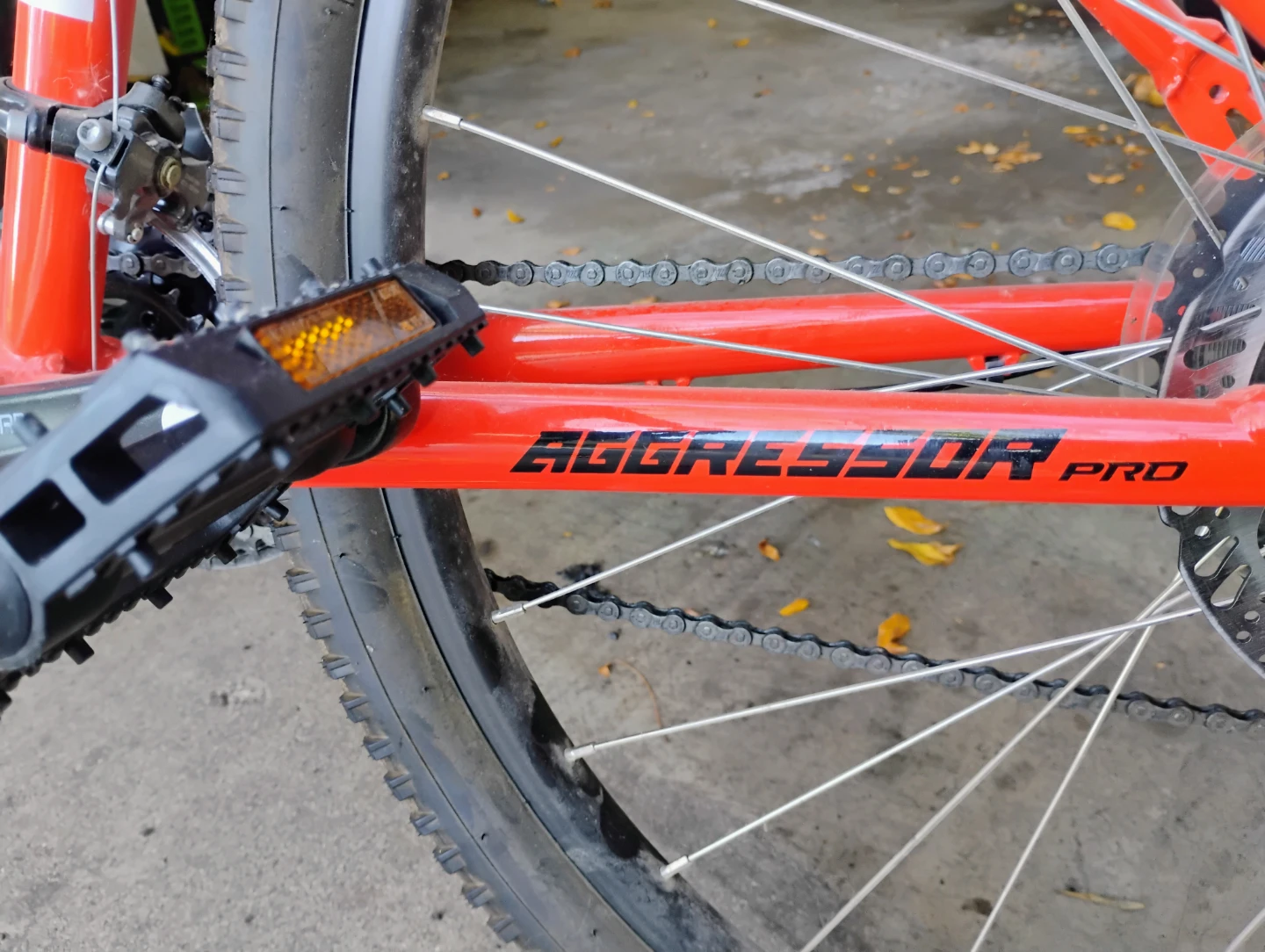 GT Aggressor Pro Mountain Bike - photo 4