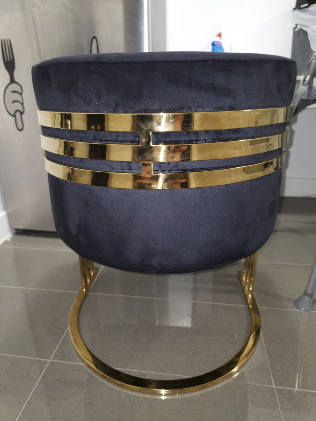 06 pcs ,Black Velvet Accent Chair with Gold Metal Base - photo 2