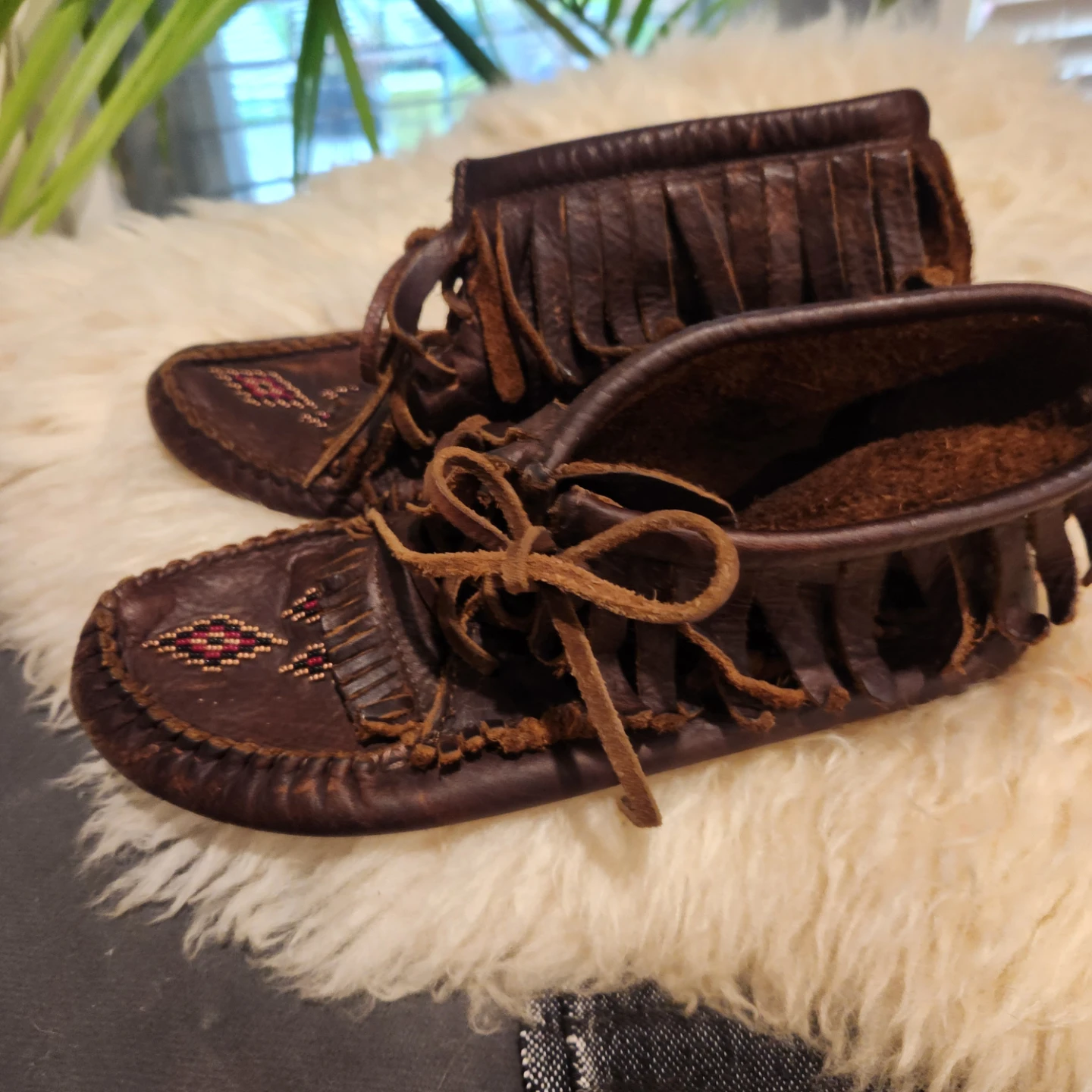 Manitobah mucklucks Leather Fringe Moccasins - photo 2