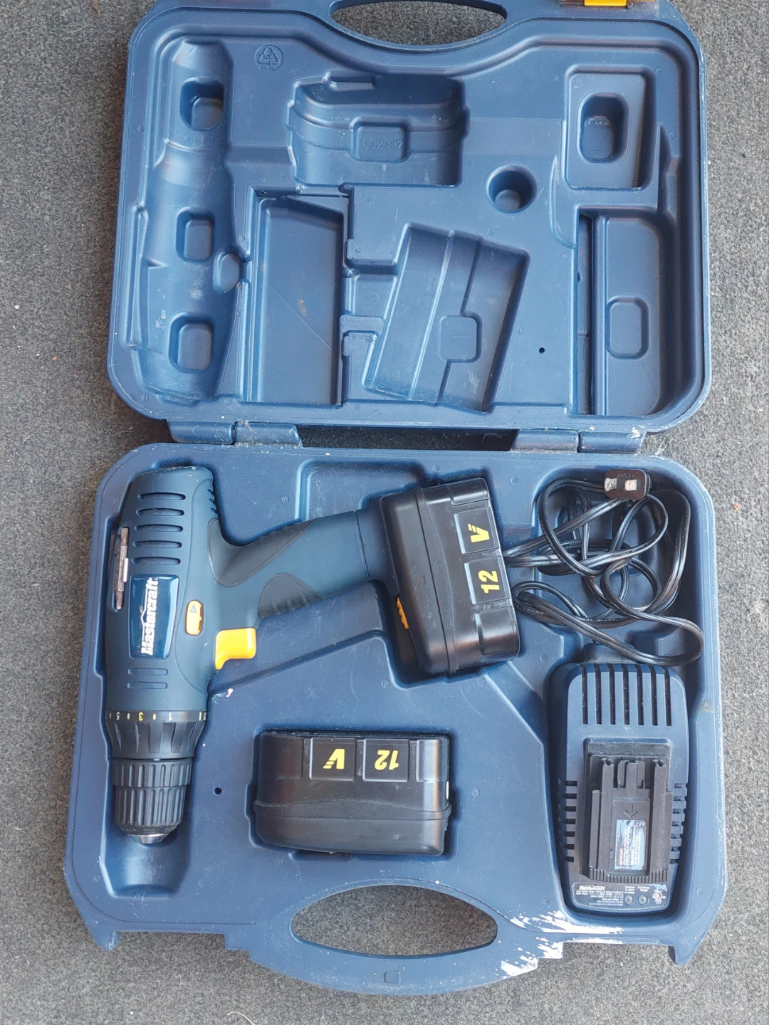 Mastercraft 12V Cordless Drill with Case - photo 2