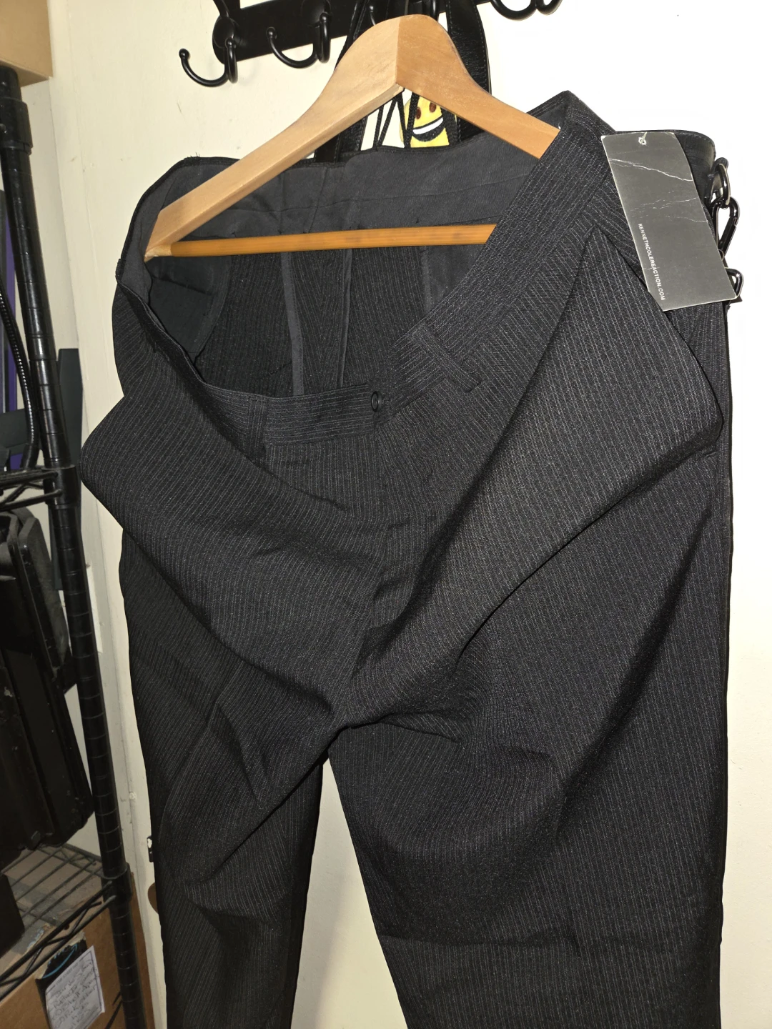 Kenneth Cole Reaction Trousers w/ Pin-Stripes in a Men's 38X30 - photo 3