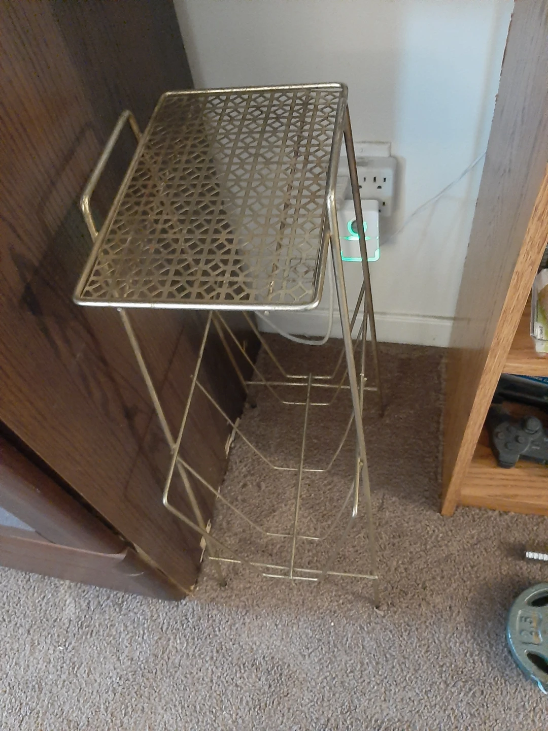 Vintage Gold Wire Metal Magazine Stand