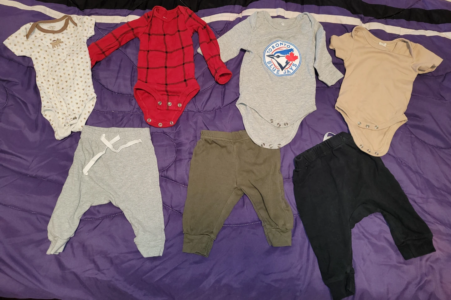 Baby Bodysuits and Pants Set 0 to 3mths