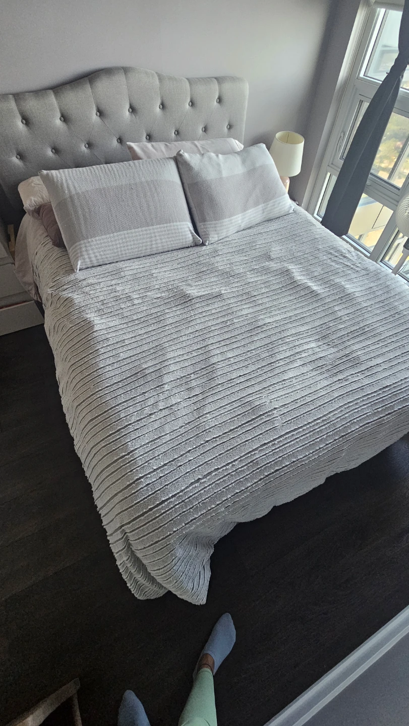 Bed (matress and base) Grey Queen Headboard - photo 4