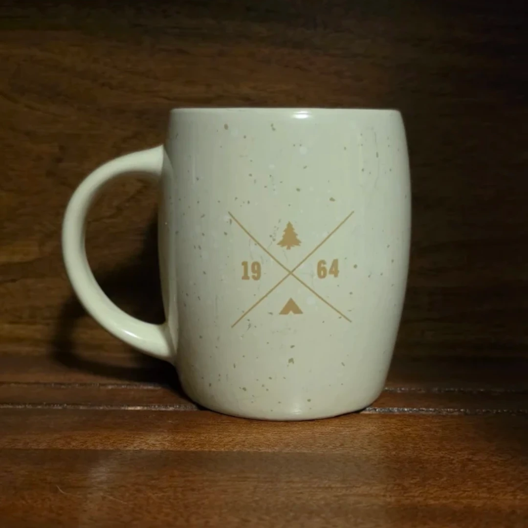 Tim Hortons Limited Edition 2016 Bear Holiday Mug - photo 2