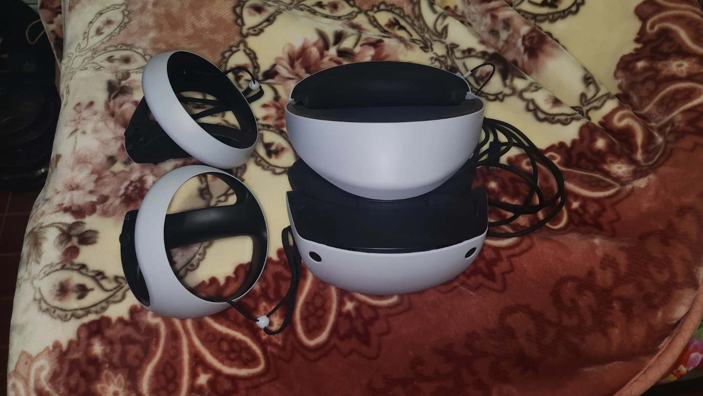 PlayStation VR2 Headset and Controllers - photo 4