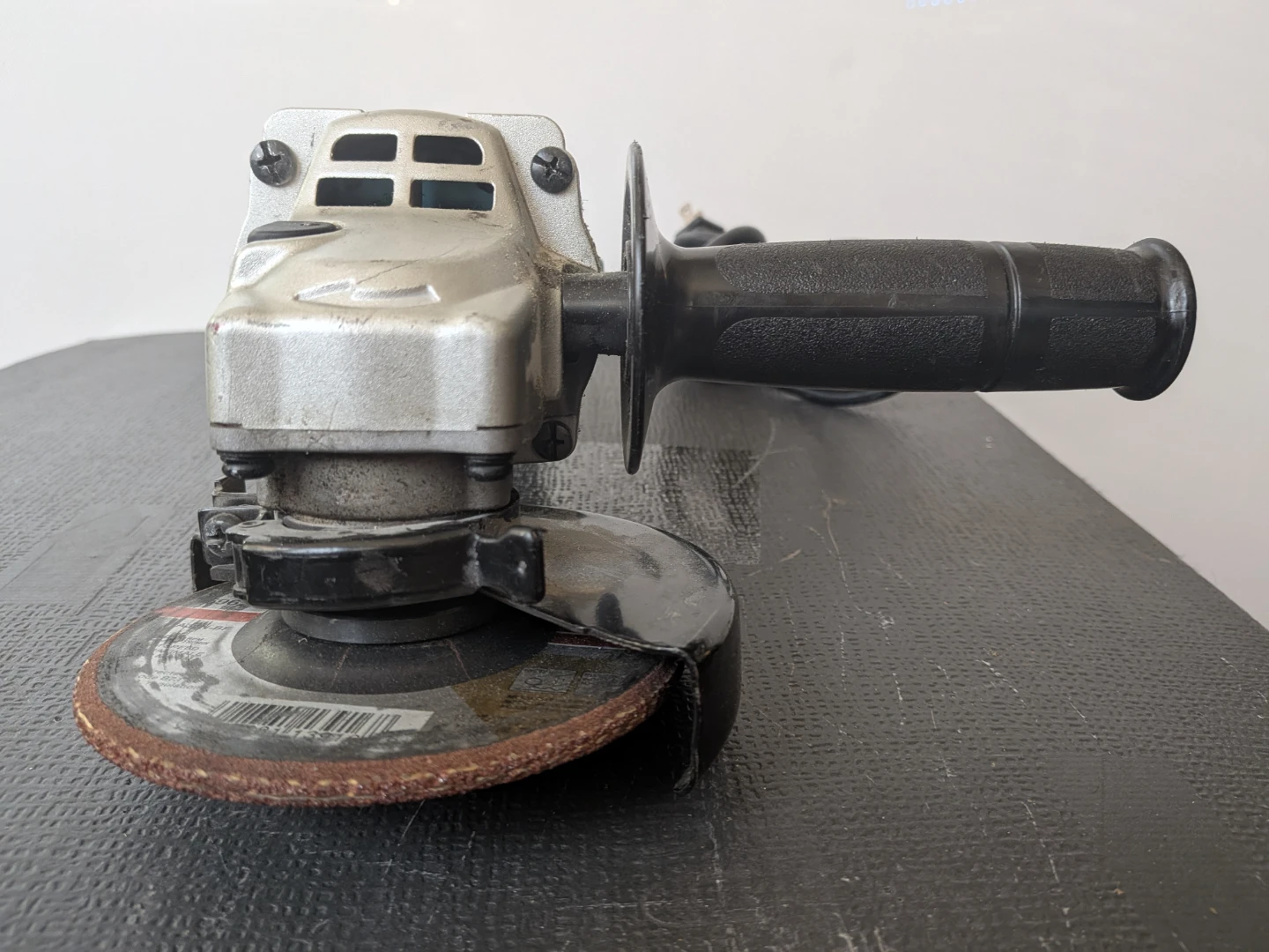 Makita 5-In 10.5A Angle Grinder w/ Brake - photo 5