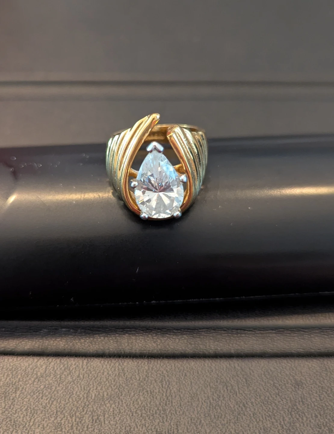 Espo 14kt GE Pear Shaped CZ Ring