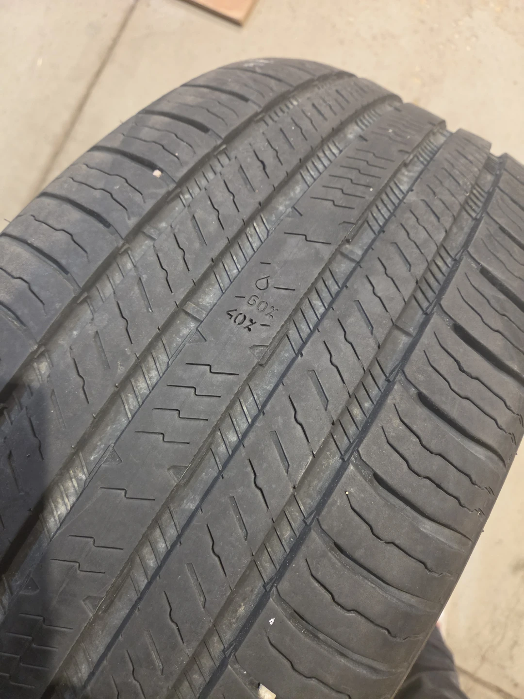 Set of 4 Nokian ONE 265/50R20 Tires - photo 2