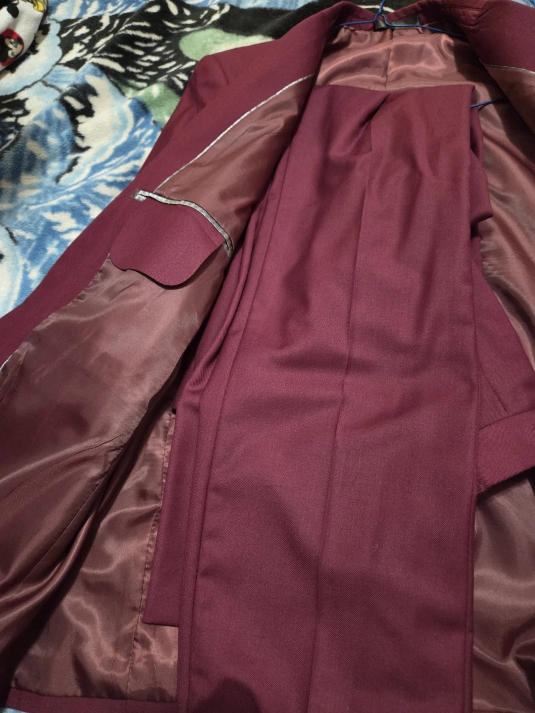 Men's Burgundy / Wine Red Suit - Size 2XL (Fits Smaller)