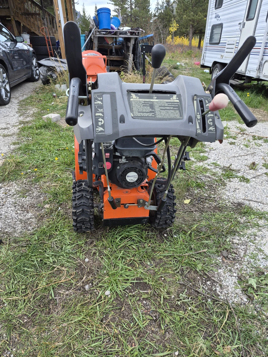 Husqvarna 924SB Snowblower - photo 4