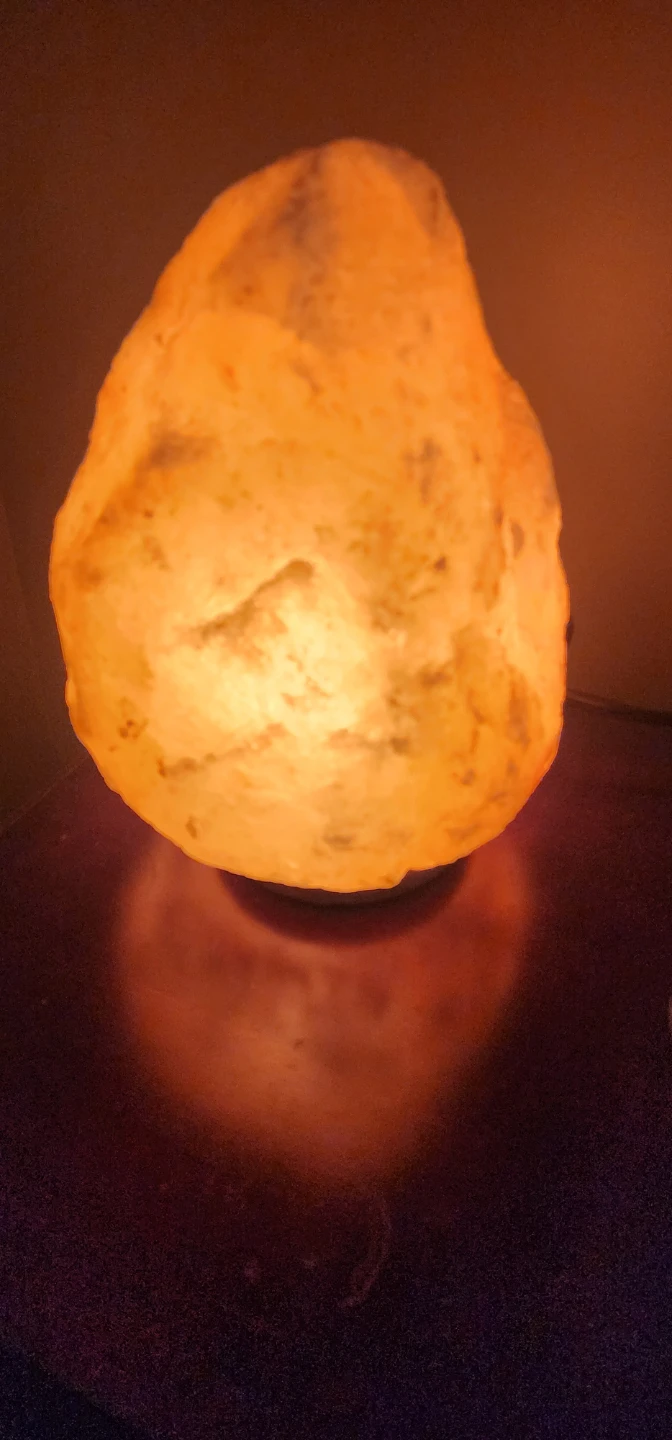 Big Himalayan Salt Lamp
