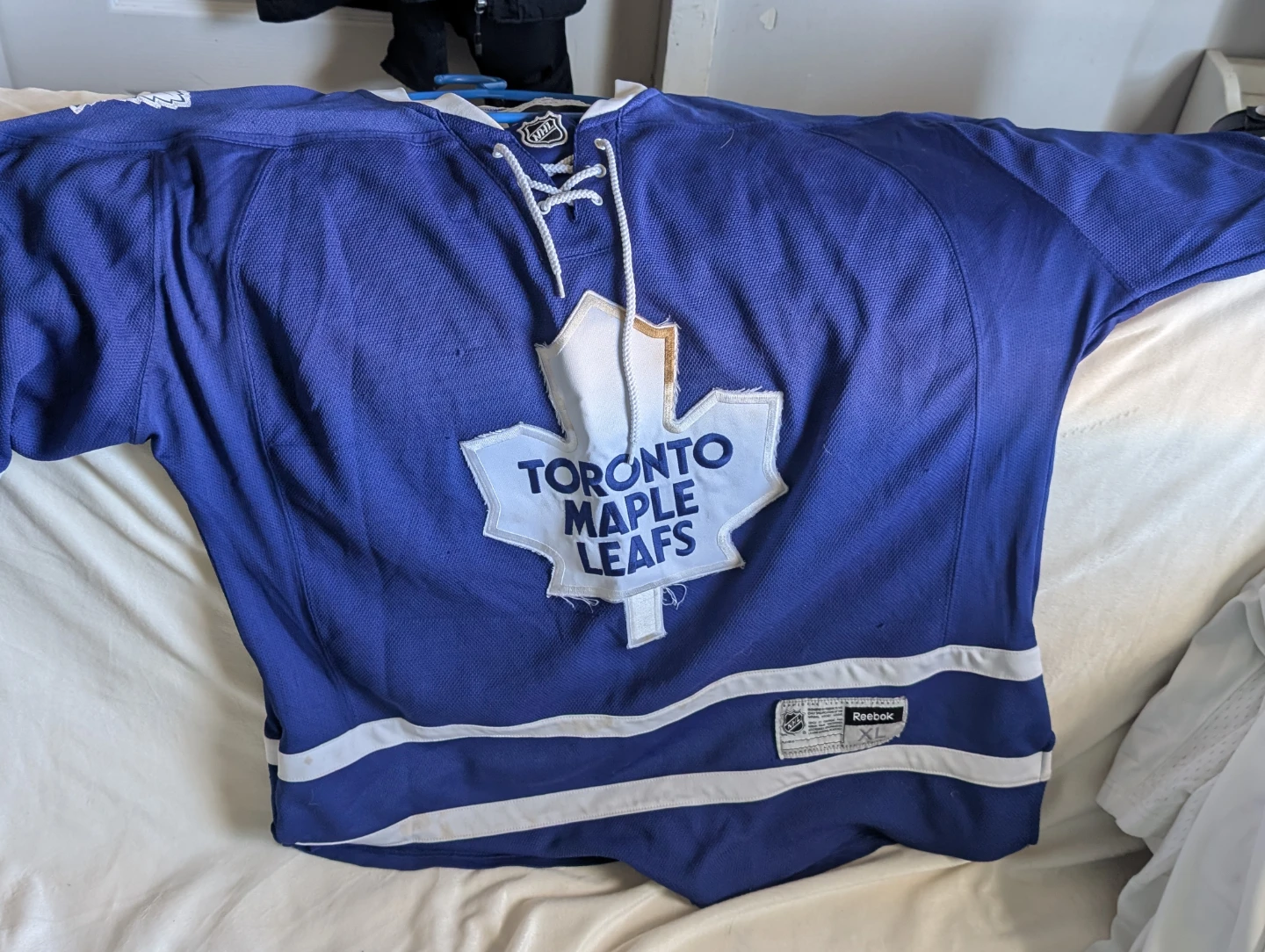 Reebok Toronto Maple Leafs Hockey Jersey XL