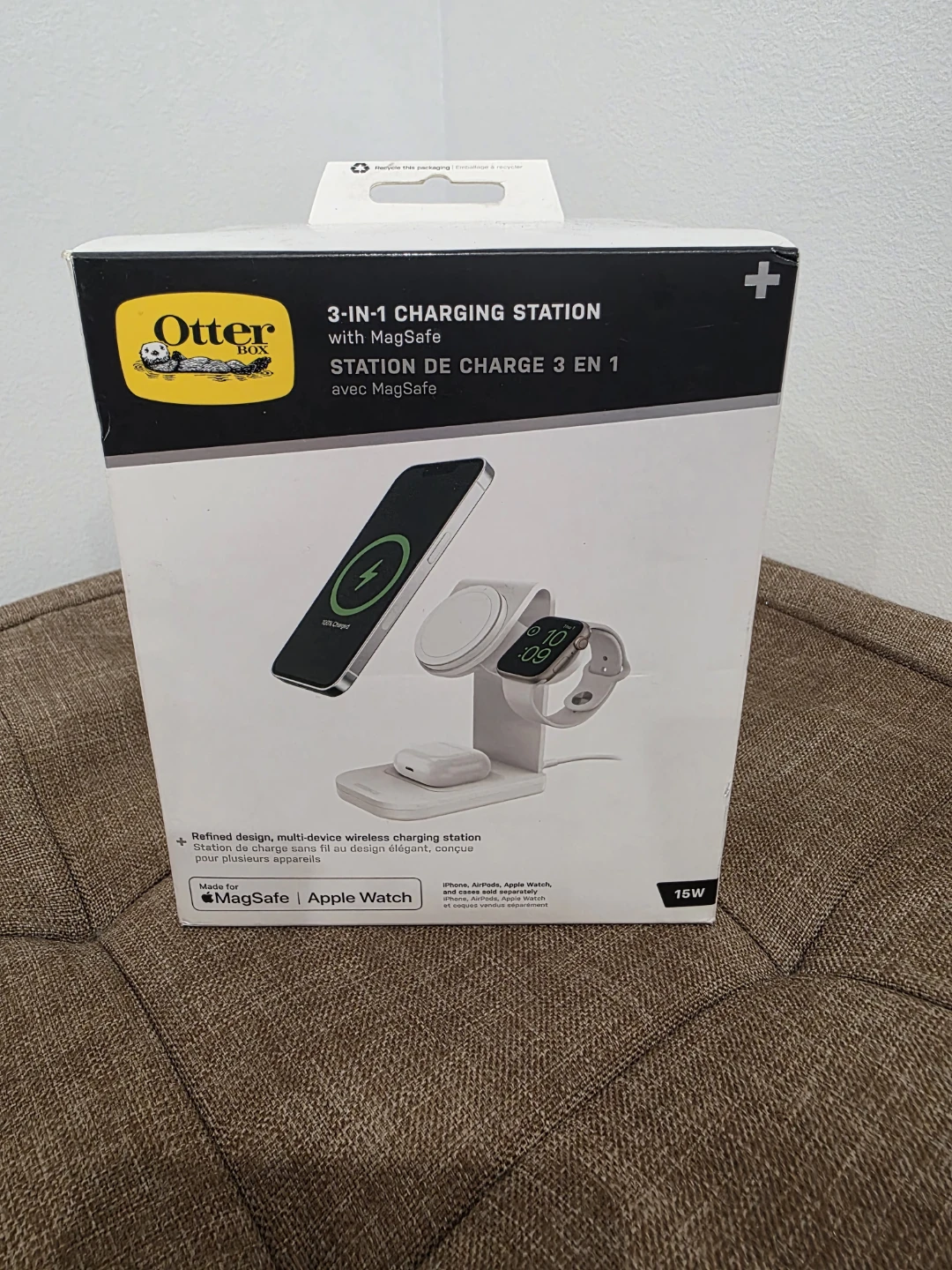 OtterBox 3-in-1 Charging Station with MagSafe