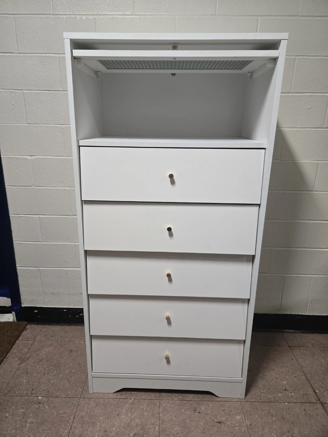 Modern White 5-Drawer Chest with Fluted Glass Vanity Display - photo 2