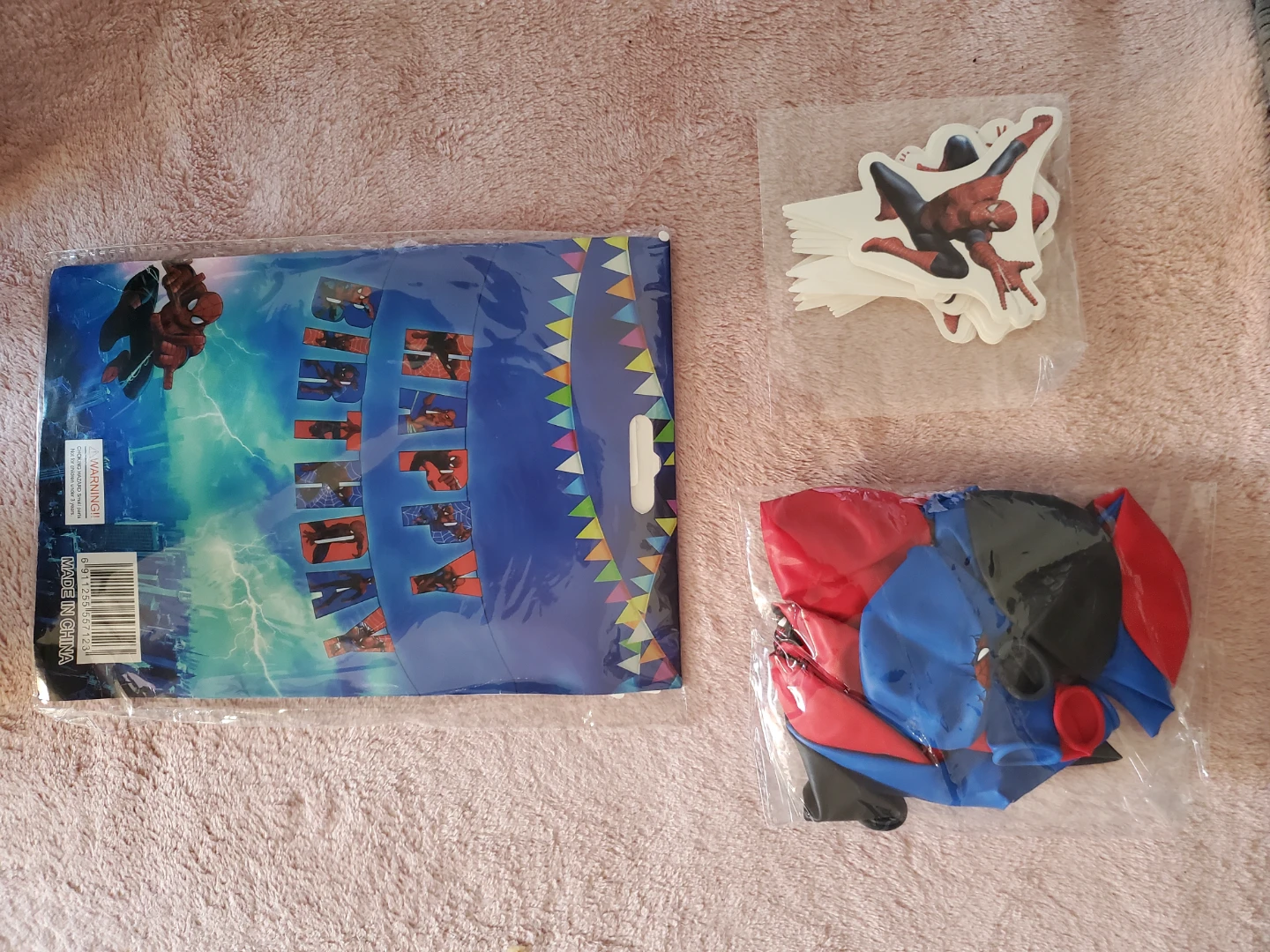 50 Piece Spiderman Birthday Party Decoration Set...New - photo 4