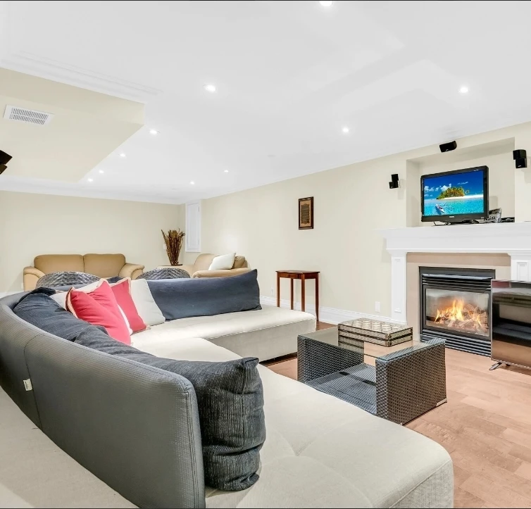 Large Sectional Sofa from Mobilia