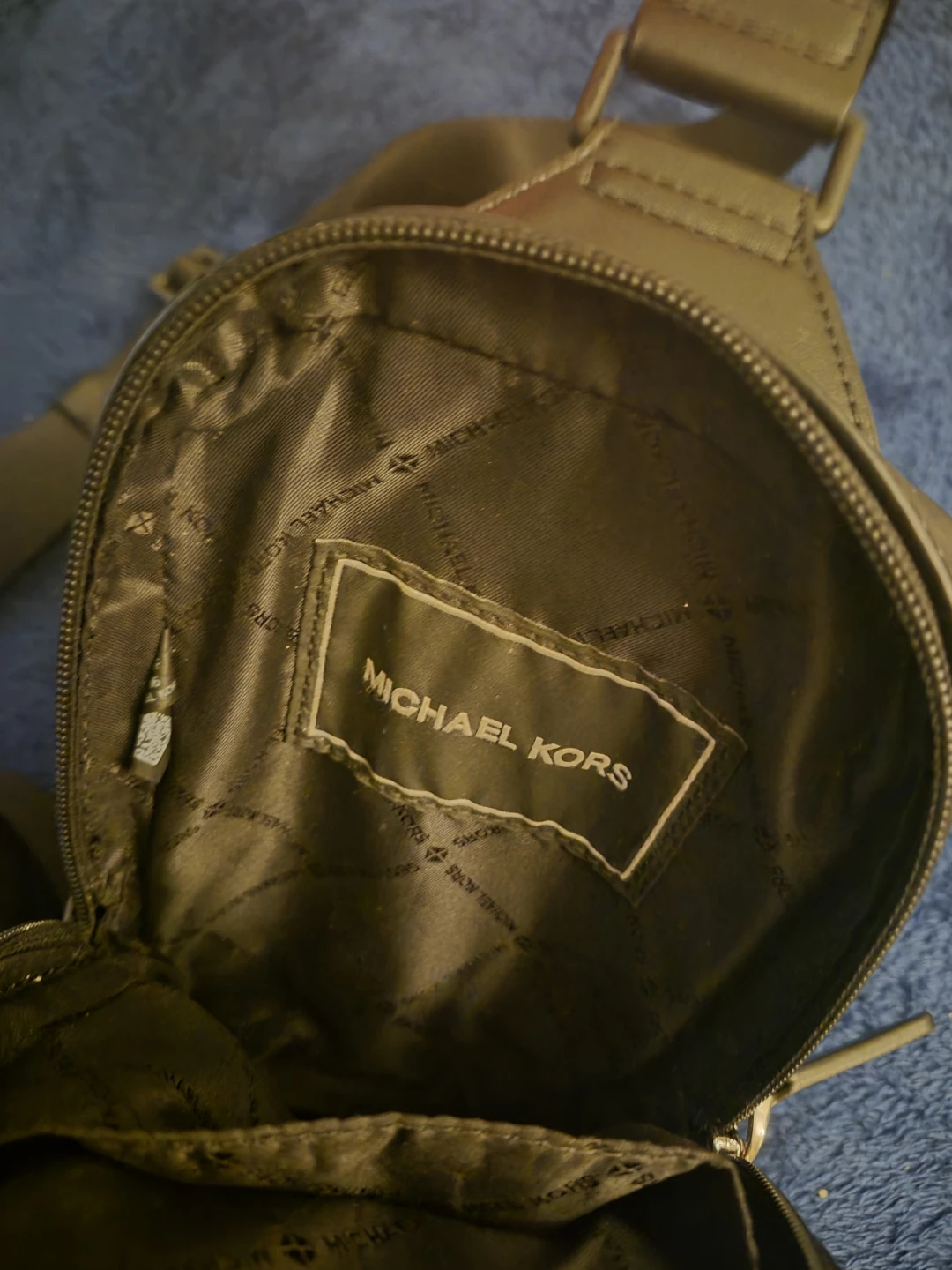 Micheal kors purse. - photo 2