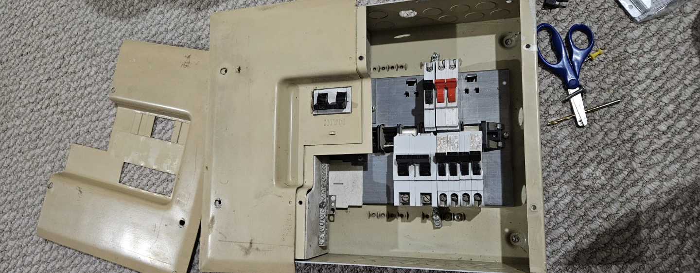Federal Pioneer Electrical Panel with Breakers - photo 2