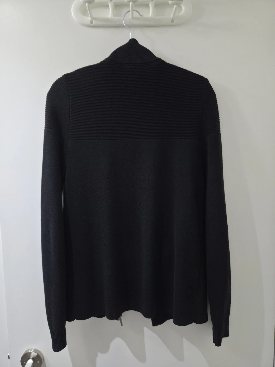 Le Chateau Black Full-Zip Knit Cardigan (Size S) - photo 2