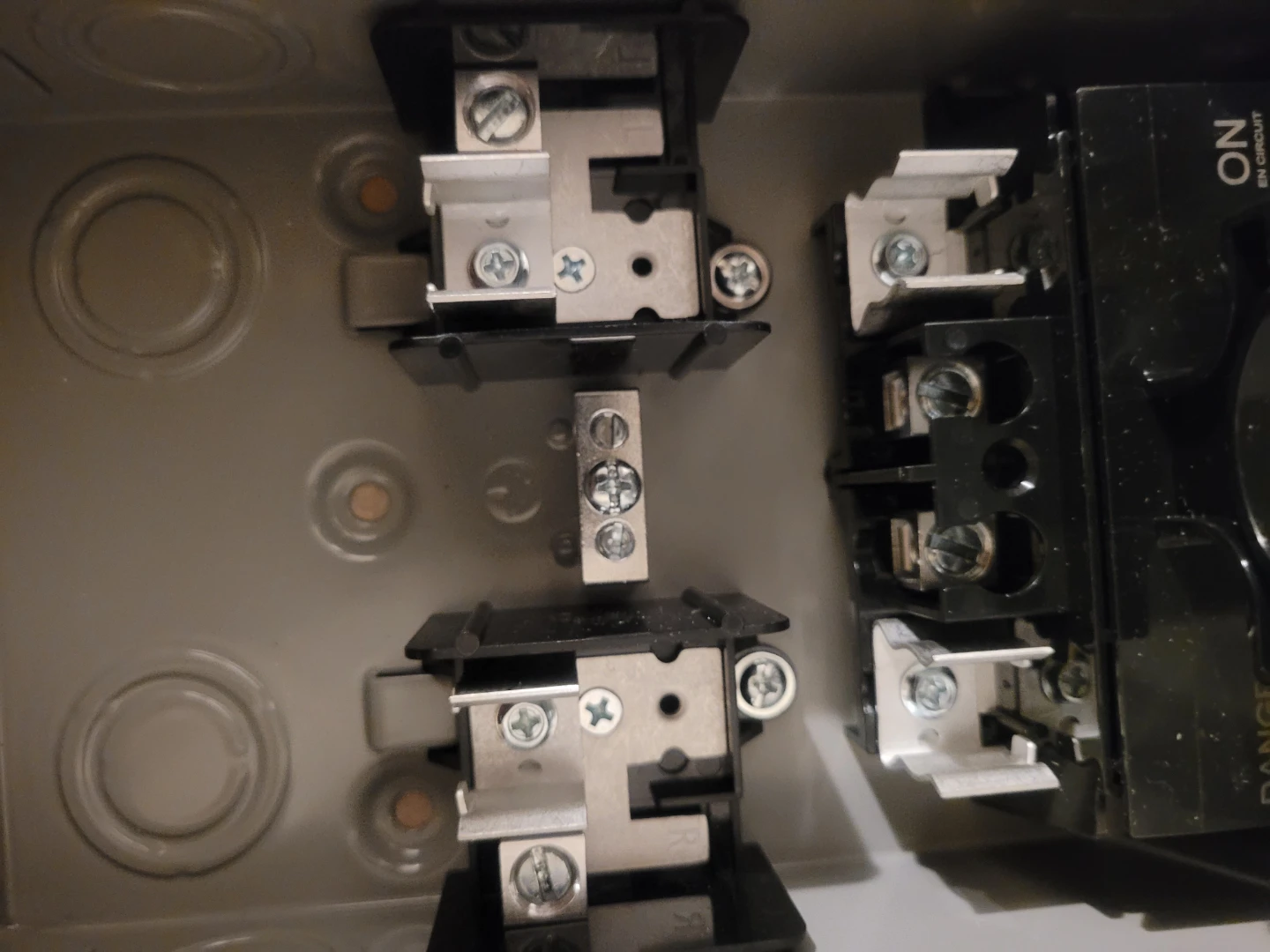 Safety Disconnect Switch - photo 4
