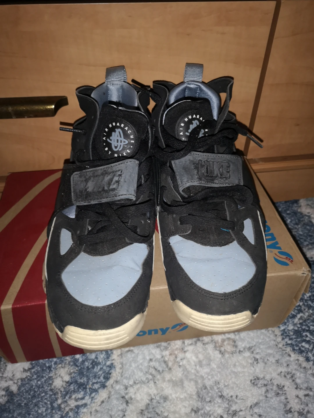 Nike Air Huarache Sneakers - Size men's 8 US - photo 2