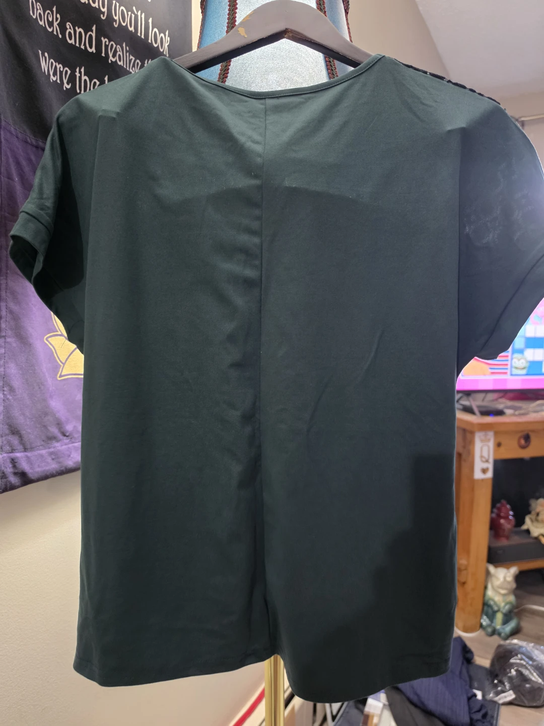 Dark green shirt with lace detail - photo 2