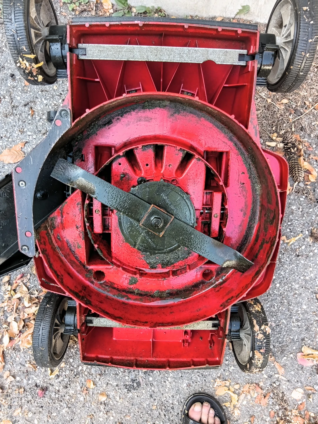 Black & Decker 18" Mulch'n'Mow Electric Lawnmower - photo 5