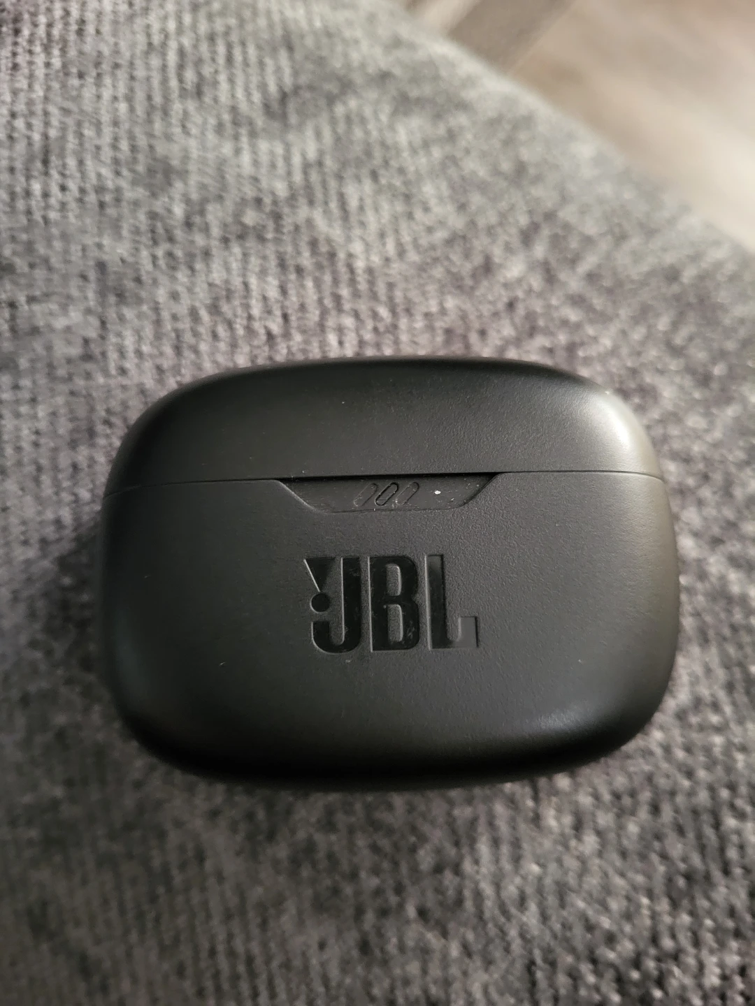 JBL Black Wireless Earbuds with Charging Case