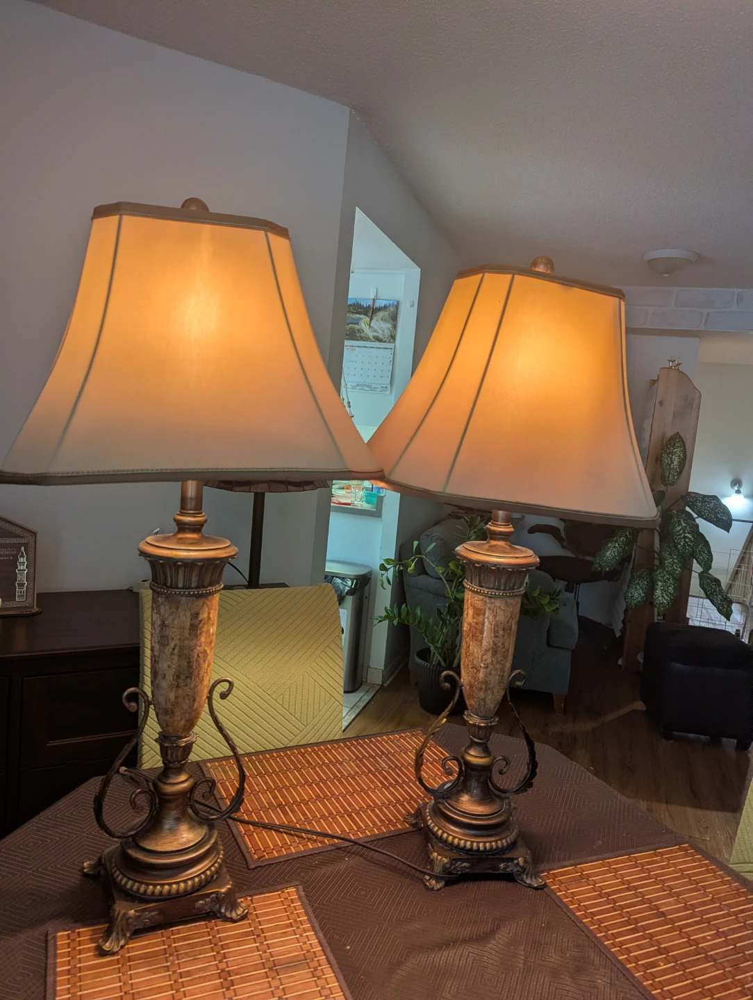 Set of Two Vintage Style Table Lamps
