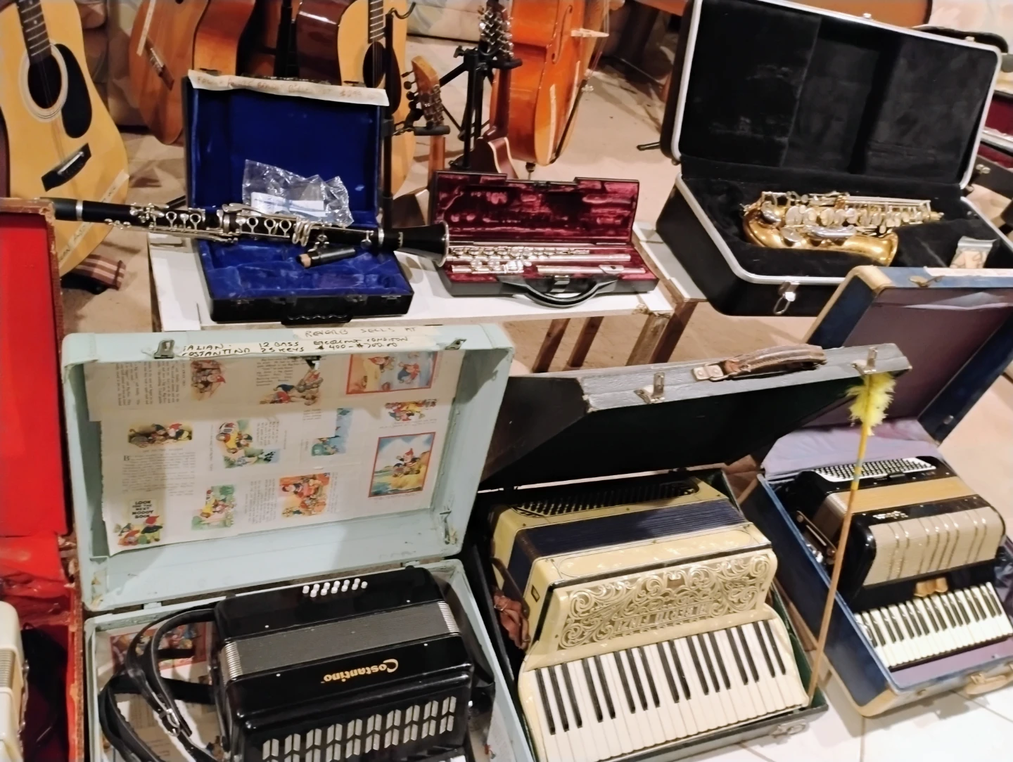 Assorted Vintage Accordions - photo 3