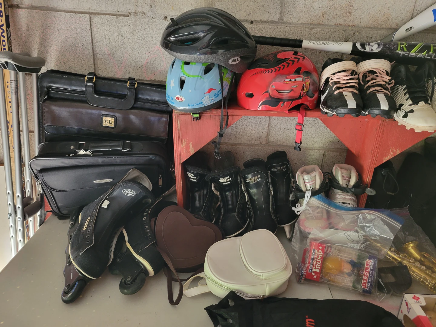 GARAGE SALE - SATURDAY OCTOBER 24 - photo 3